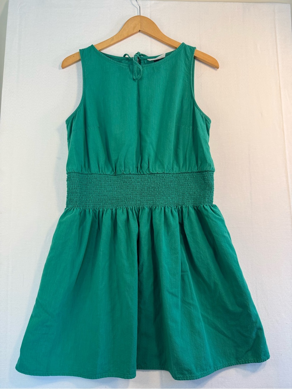 Women’s Green Sleeveless Smocked Waist Dress